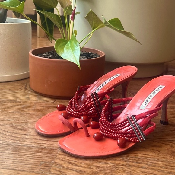 Manolo Blahnik beaded kitten heel sandals 👠 - Picture 2 of 14